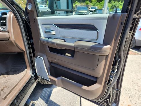 Used 2026 RAM 2500 Laramie AWD/4WD image 22
