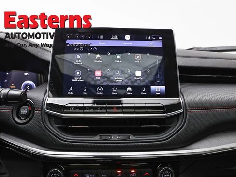 Used 2022 Jeep Compass Trailhawk w/ Trailhawk Elite Group AWD/4WD image 12