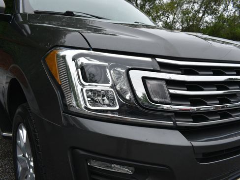 Used 2020 Ford Expedition XLT w/ Equipment Group 202A AWD/4WD image 41