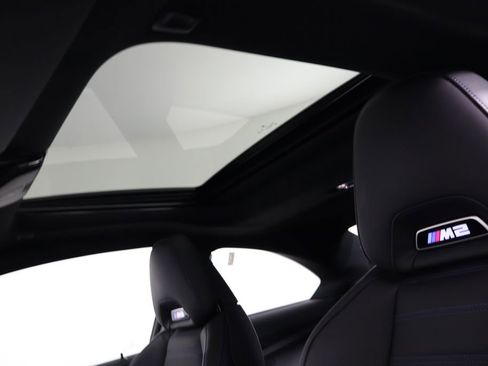 Used 2025 BMW M2 image 19