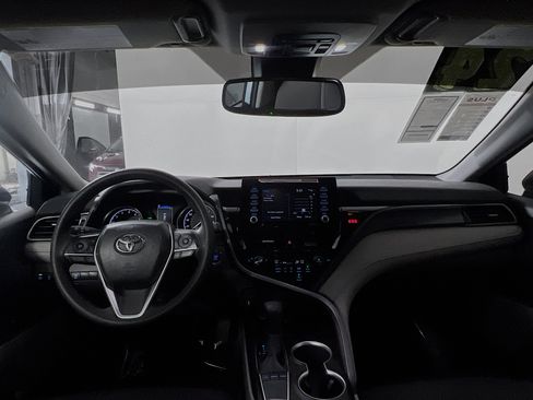 Used 2024 Toyota Camry LE w/ Convenience Package image 30