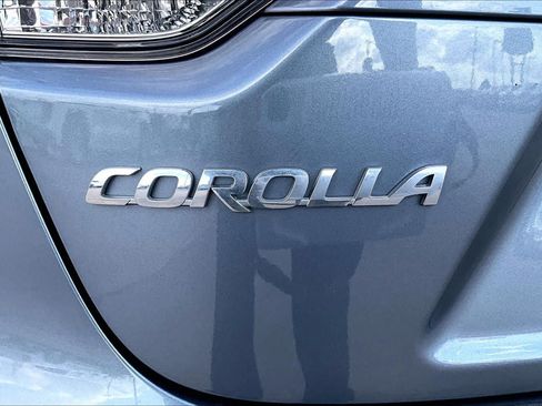 Used 2024 Toyota Corolla LE FWD image 10