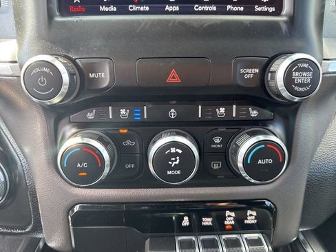 Used 2020 RAM 1500 Laramie w/ Sport Appearance Package AWD/4WD image 40