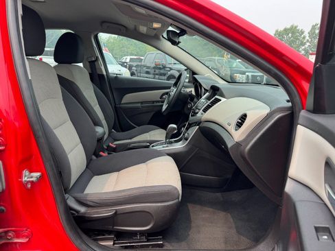 Used 2016 Chevrolet Cruze LS FWD image 18