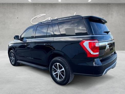 Used 2019 Ford Expedition XLT image 14