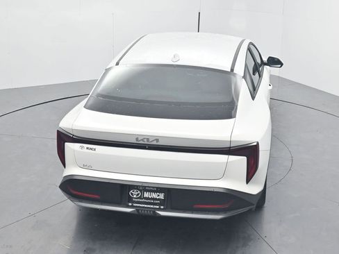 Used 2025 Kia K4 LXS image 56