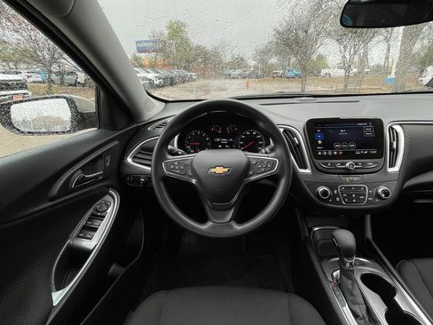 Used 2024 Chevrolet Malibu LT image 12