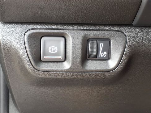 Used 2023 GMC Acadia SLT AWD/4WD image 20