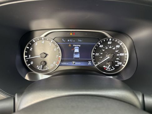 Used 2024 Nissan Frontier SL w/ Technology Package AWD/4WD image 17