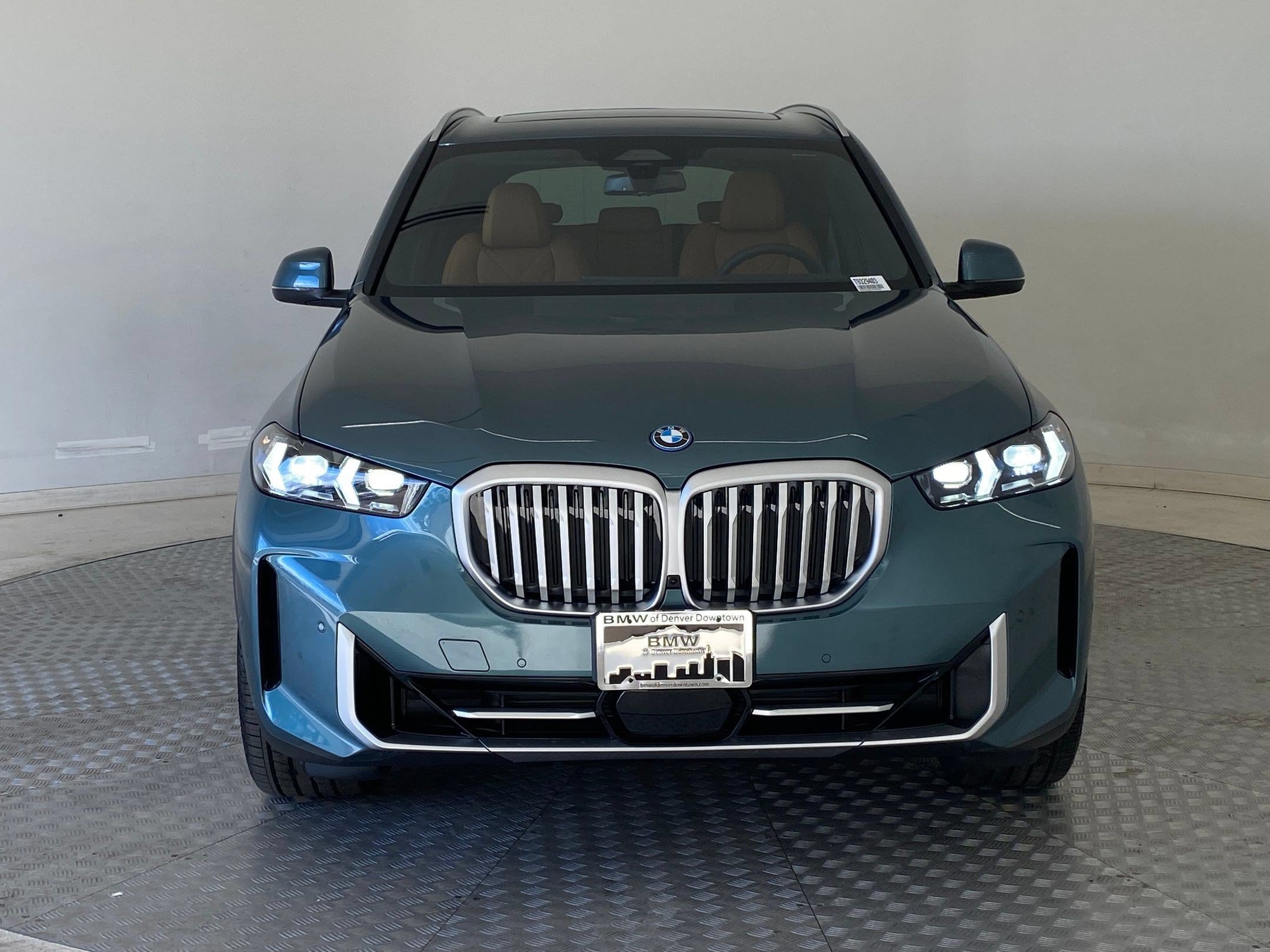 Used 2026 BMW X5 xDrive50e w/ Premium Package AWD/4WD image 5