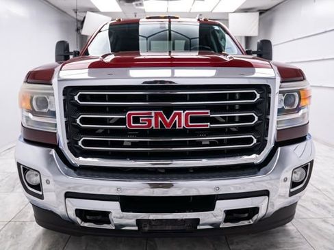 Used 2015 GMC Sierra 2500 SLT w/ Suspension Package, Off-Road AWD/4WD image 5