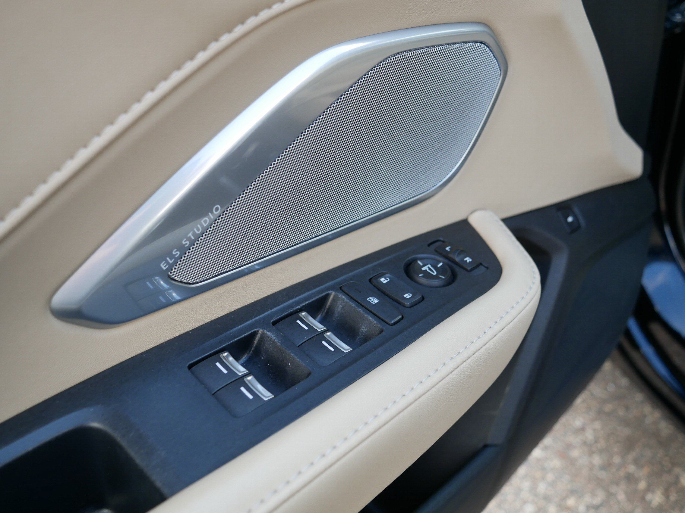Used 2024 Acura RDX w/ Technology Package AWD/4WD image 19