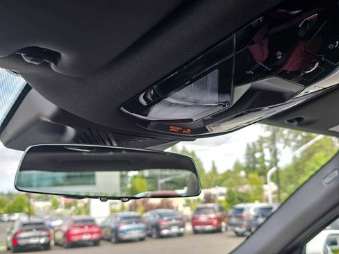 Used 2026 BMW i5 eDrive40 w/ Executive Package image 28