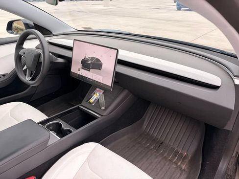 Used 2025 Tesla Model 3 Long Range AWD/4WD image 12