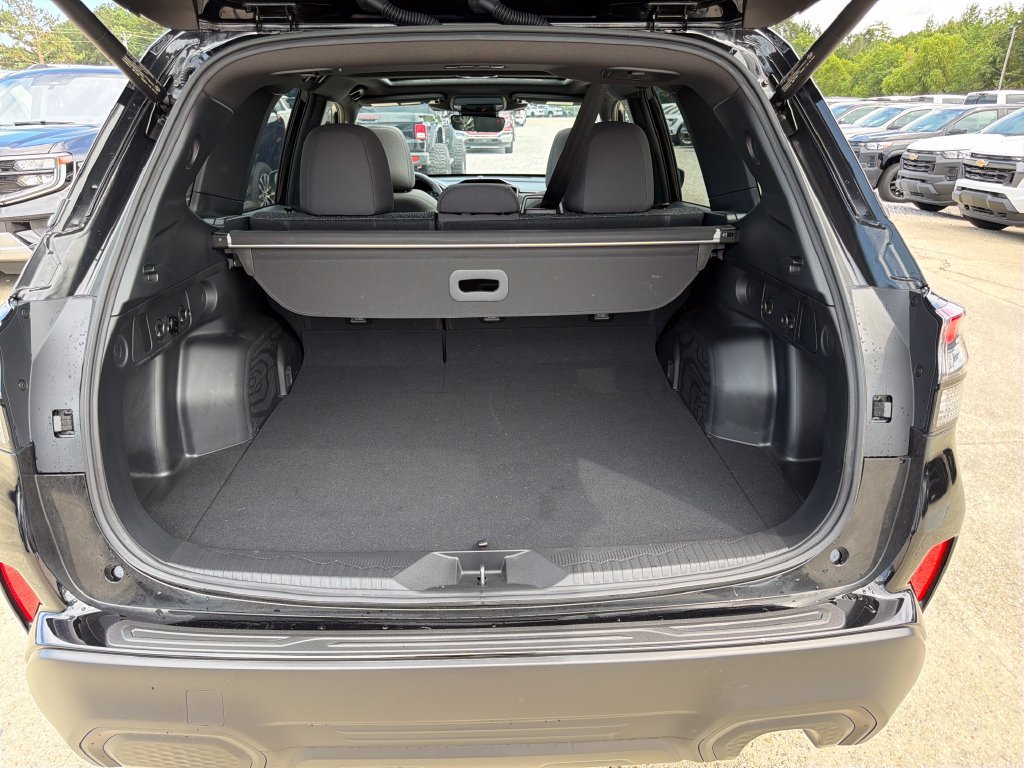 Used 2025 Subaru Forester Premium AWD/4WD image 25