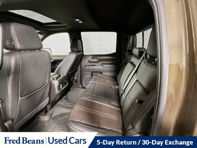 Used 2023 Chevrolet Silverado 1500 High Country w/ High Country Premium Package AWD/4WD image 32