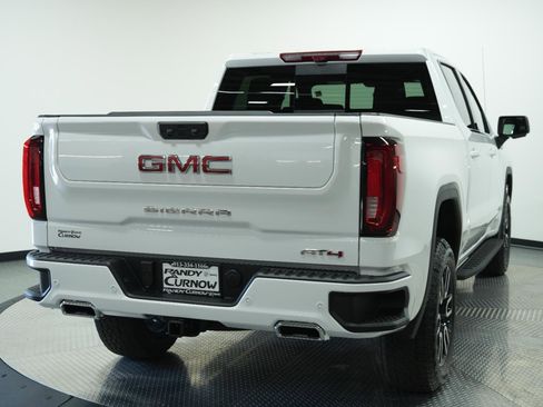 New 2026 GMC Sierra 1500 AT4 w/ AT4 Premium Package AWD/4WD image 8