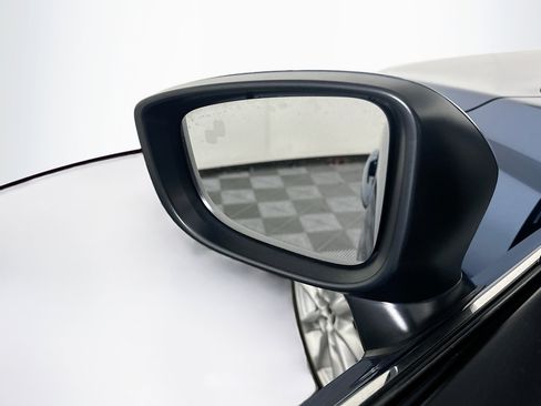 Used 2017 MAZDA MAZDA3 Touring FWD image 16