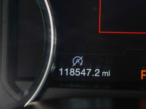 Used 2019 Ford F150 Platinum w/ Equipment Group 701A Luxury image 17