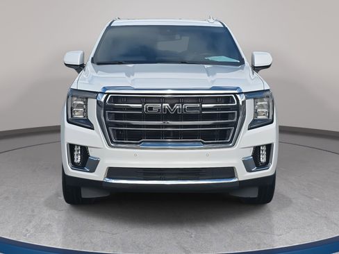 Used 2023 GMC Yukon SLT AWD/4WD image 2