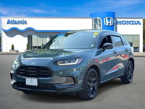 Used 2025 Honda HR-V Sport image 2