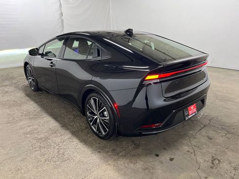 New 2026 Toyota Prius XLE FWD image 6