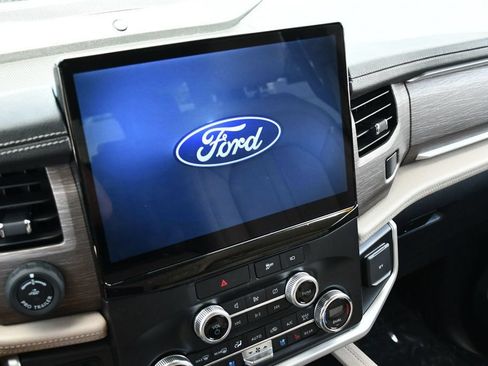Used 2022 Ford Expedition Limited AWD/4WD image 59