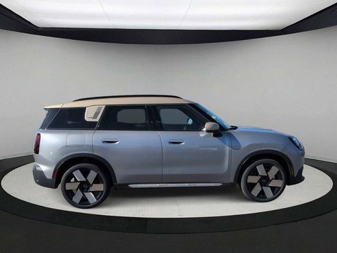 New 2025 MINI Cooper Countryman S image 9