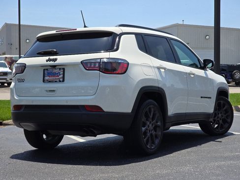 Used 2021 Jeep Compass Latitude w/ Driver Assistance Group FWD image 8
