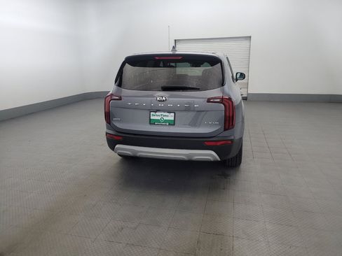 Used 2020 Kia Telluride LX AWD/4WD image 7