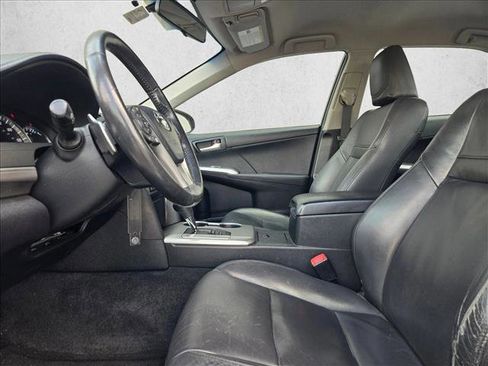 Used 2012 Toyota Camry SE image 12