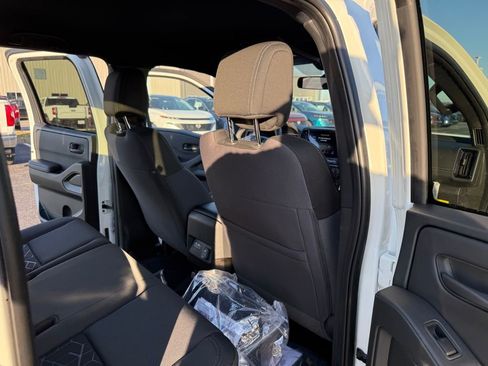 New 2026 Nissan Frontier SV w/ SV Convenience Package image 19