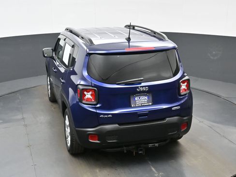 Used 2019 Jeep Renegade Latitude w/ Cold Weather Group image 37