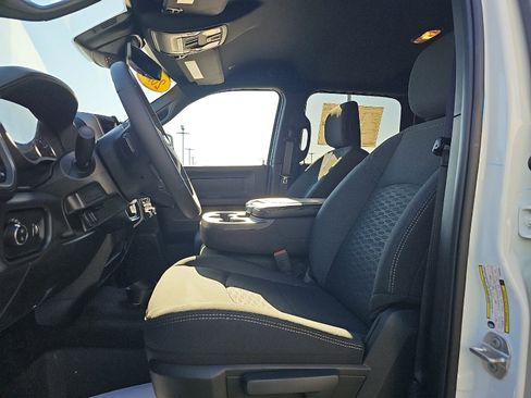 New 2025 RAM 2500 Tradesman AWD/4WD image 13