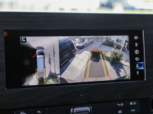 Used 2023 Mercedes-Benz Sprinter 2500 image 41