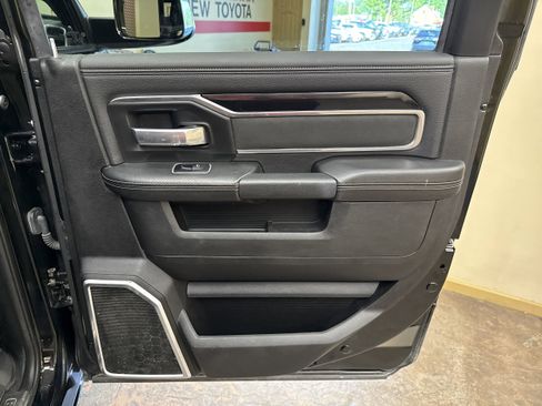 Used 2020 RAM 2500 Laramie image 19