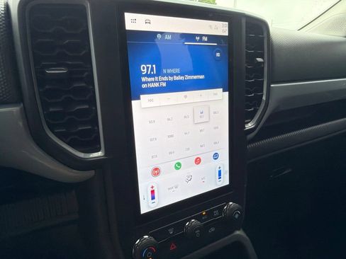 Used 2024 Ford Ranger XL RWD image 28