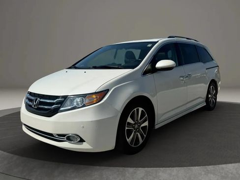 Used 2015 Honda Odyssey Touring image 3
