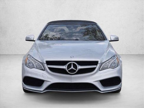 Used 2016 Mercedes-Benz E 400 Cabriolet image 2