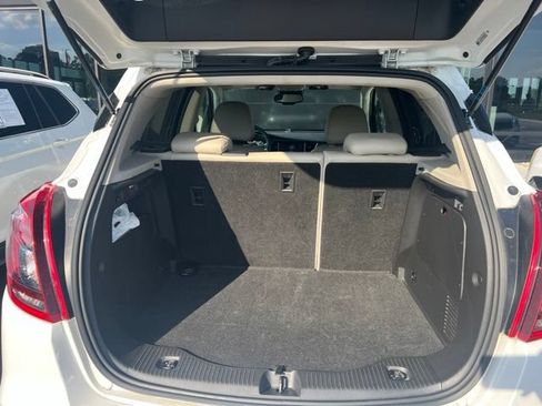 Used 2018 Buick Encore Essence w/ Experience Buick Package FWD image 8