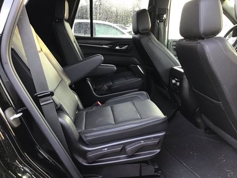 Used 2022 GMC Yukon Denali AWD/4WD image 5