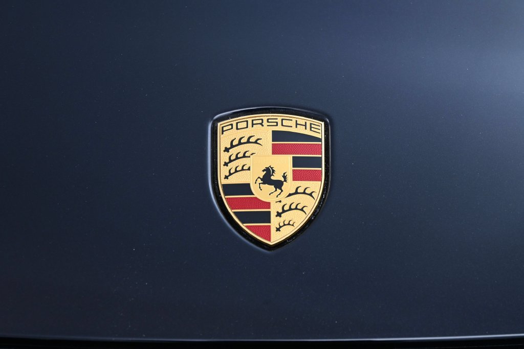 Certified 2023 Porsche Panamera 4 Platinum Edition AWD/4WD image 35
