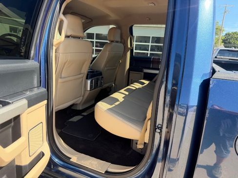 Used 2016 Ford F150 Lariat w/ Equipment Group 502A Luxury AWD/4WD image 15