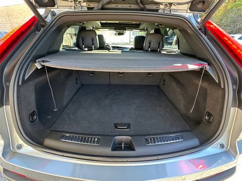 Used 2023 Cadillac XT4 Premium Luxury image 18