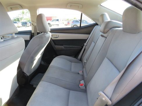 Used 2016 Toyota Corolla LE FWD image 16