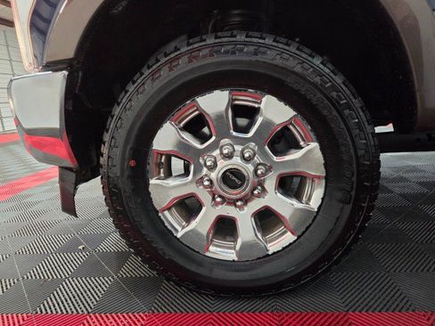 Used 2017 Ford F250 Lariat w/ Chrome Package image 85