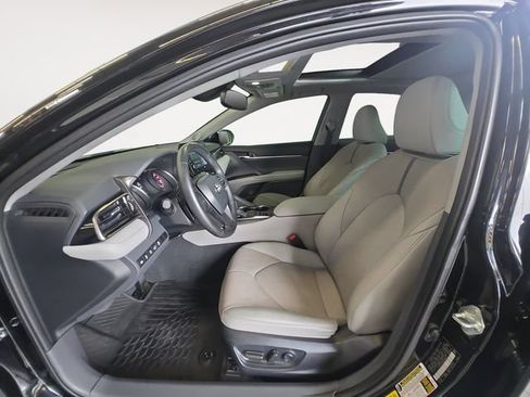 Used 2024 Toyota Camry XSE w/ Navigation Package FWD image 11
