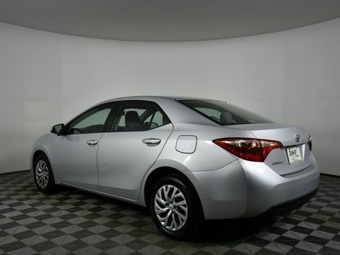 Used 2017 Toyota Corolla L image 14