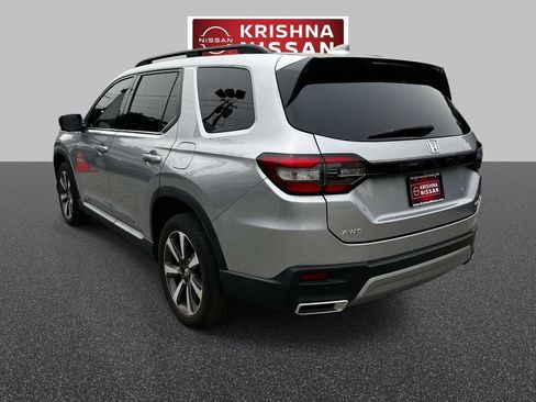 Used 2023 Honda Pilot Elite image 7