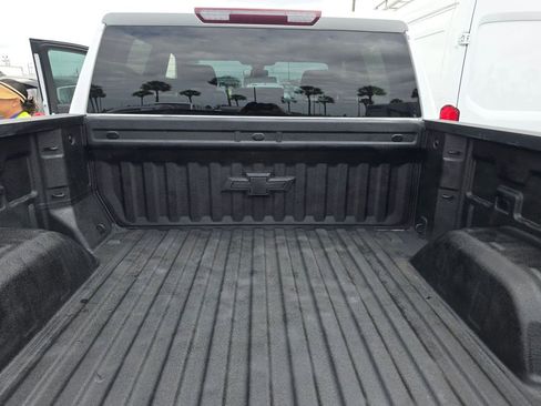 Used 2020 Chevrolet Silverado 1500 LT w/ Convenience Package AWD/4WD image 7